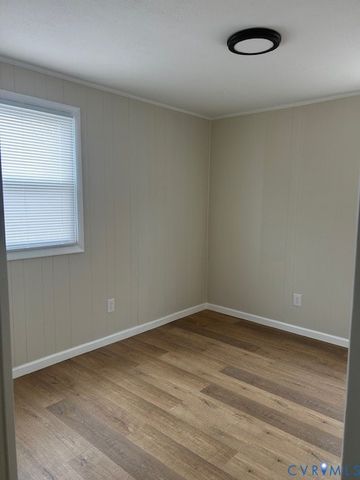 607 Hill Ave, Hopewell, VA 23860