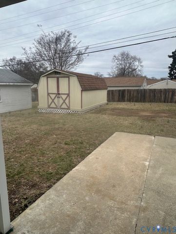 607 Hill Ave, Hopewell, VA 23860