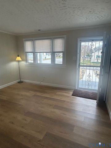 607 Hill Ave, Hopewell, VA 23860