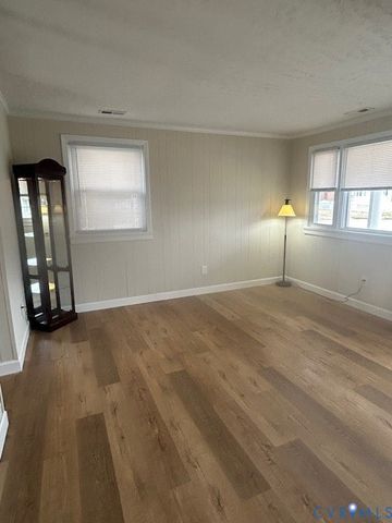 607 Hill Ave, Hopewell, VA 23860