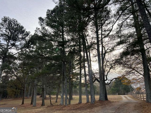 1745 Mineral Springs Road, Hoschton, GA 30548