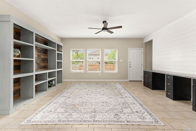 9122 Vondel, Converse, TX 78109