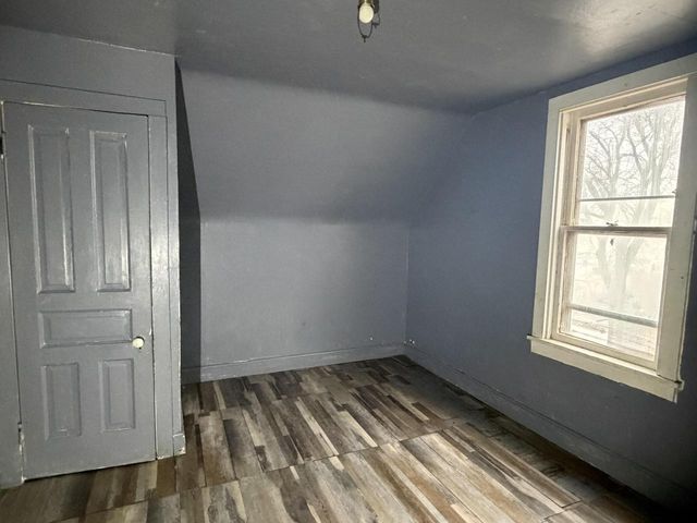 3127 N 37th STREET, Milwaukee, WI 53216