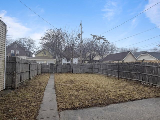 3127 N 37th STREET, Milwaukee, WI 53216