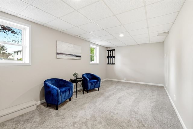 42 Amos Dr, Springfield, MA 01118