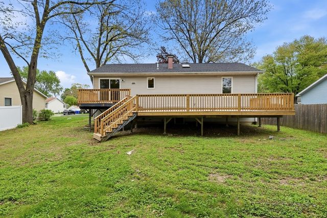 42 Amos Dr, Springfield, MA 01118