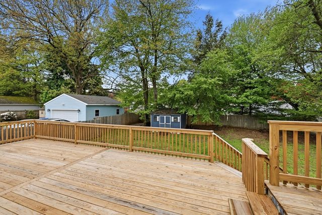 42 Amos Dr, Springfield, MA 01118