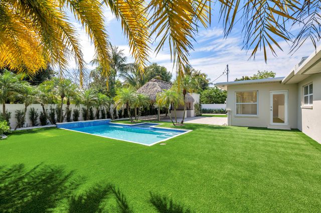 7320 Clarke Road, West Palm Beach, FL 33406
