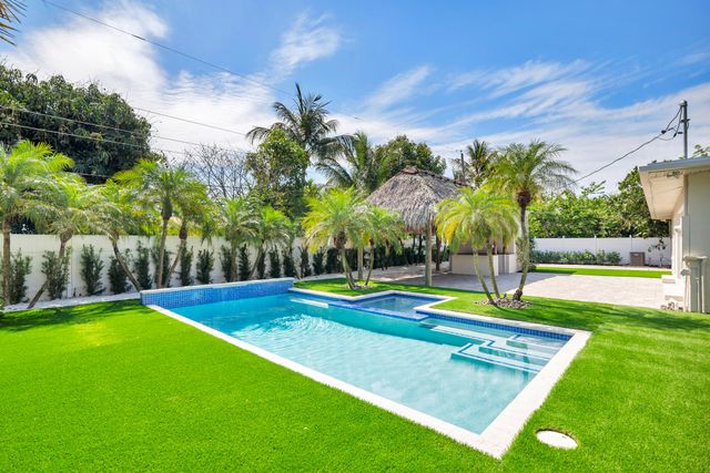 7320 Clarke Road, West Palm Beach, FL 33406