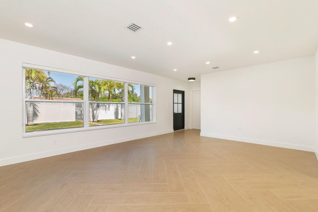 7320 Clarke Road, West Palm Beach, FL 33406