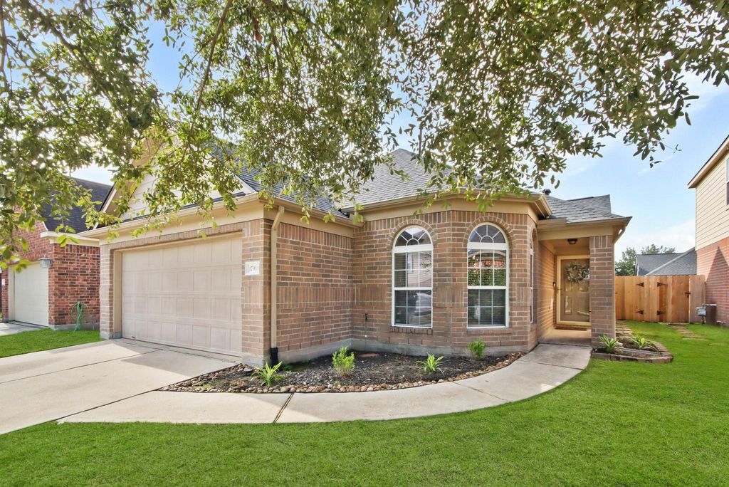 17911 Egret Lake Way, Humble, TX 77346
