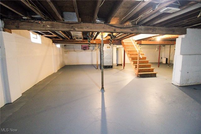 3267 S Leavitt Road SW, Warren, OH 44481