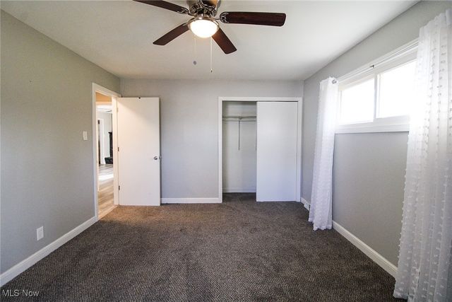 3267 S Leavitt Road SW, Warren, OH 44481