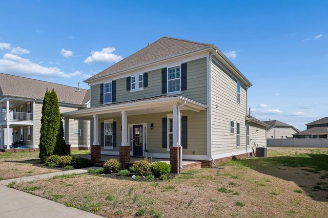 1116 Westlawn Blvd, Murfreesboro, TN 37128