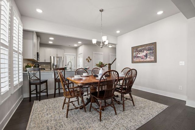 1116 Westlawn Blvd, Murfreesboro, TN 37128