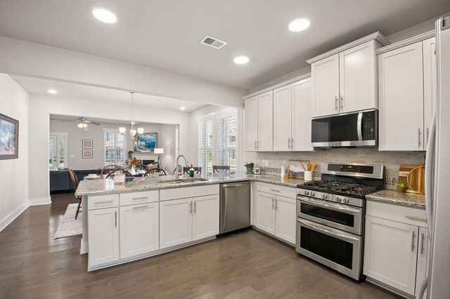 1116 Westlawn Blvd, Murfreesboro, TN 37128