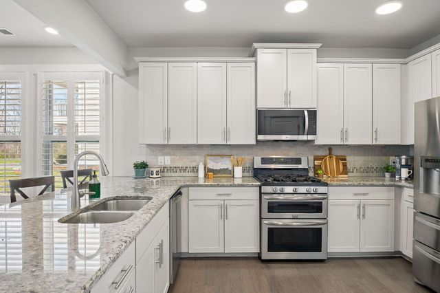 1116 Westlawn Blvd, Murfreesboro, TN 37128