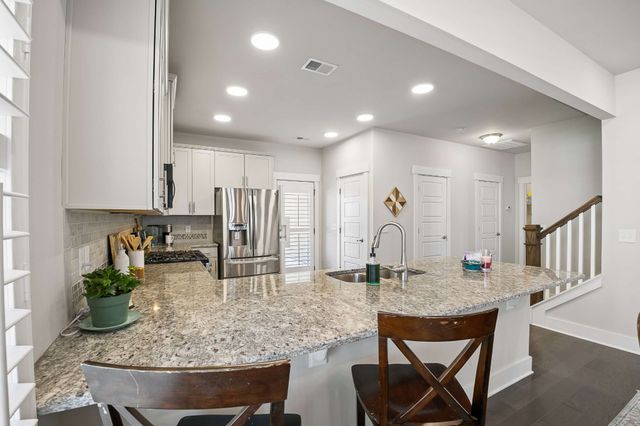 1116 Westlawn Blvd, Murfreesboro, TN 37128