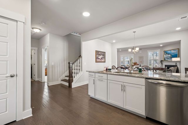 1116 Westlawn Blvd, Murfreesboro, TN 37128