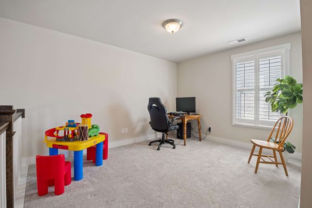 1116 Westlawn Blvd, Murfreesboro, TN 37128