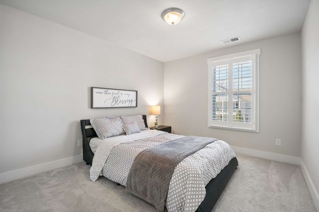 1116 Westlawn Blvd, Murfreesboro, TN 37128