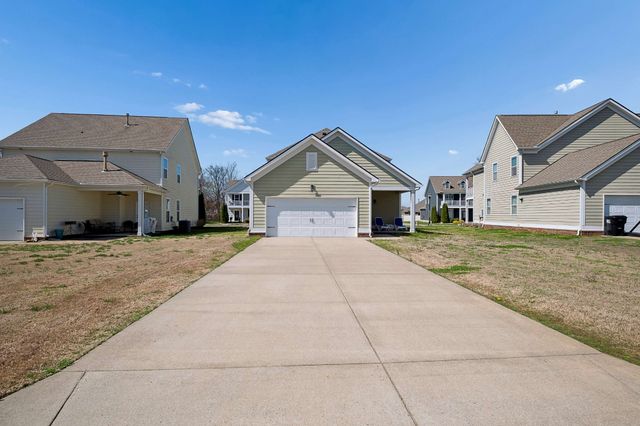 1116 Westlawn Blvd, Murfreesboro, TN 37128