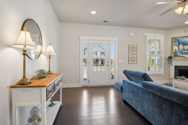 1116 Westlawn Blvd, Murfreesboro, TN 37128