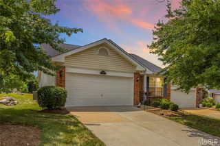 10158 Chancery Lane, St Louis, MO 63123