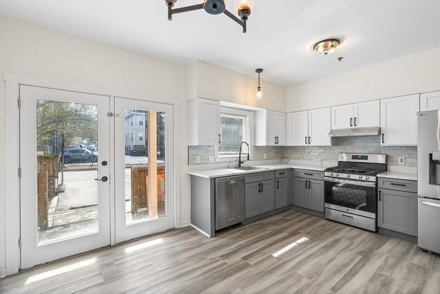 218 Humboldt Ave 218, Boston, MA 02121