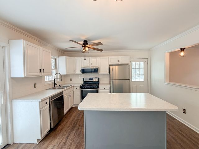 1128 Earl Road, Michigan City, IN 46360