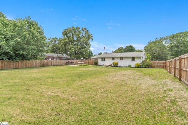 102 Dianne Avenue, Simpsonville, SC 29681