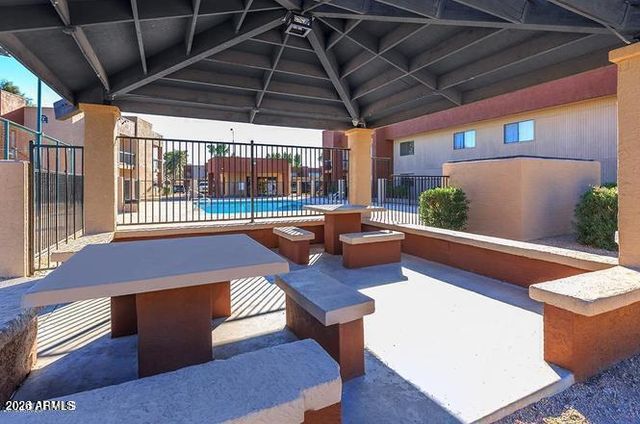 3810 N MARYVALE Parkway 1055, Phoenix, AZ 85031