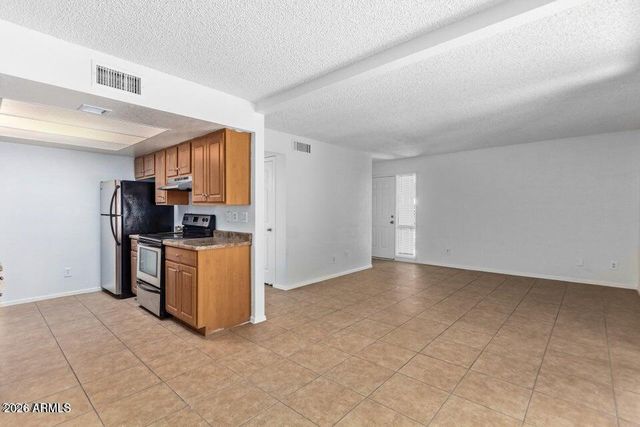 3810 N MARYVALE Parkway 1055, Phoenix, AZ 85031