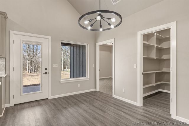 600 S Division Street, Coweta, OK 74429