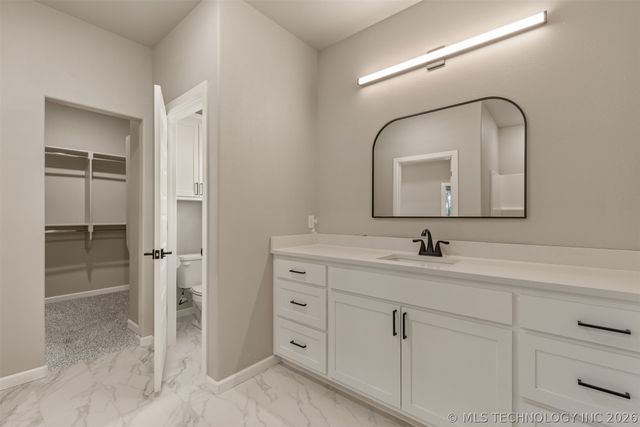 600 S Division Street, Coweta, OK 74429