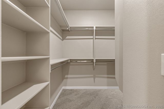 600 S Division Street, Coweta, OK 74429