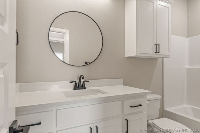 600 S Division Street, Coweta, OK 74429