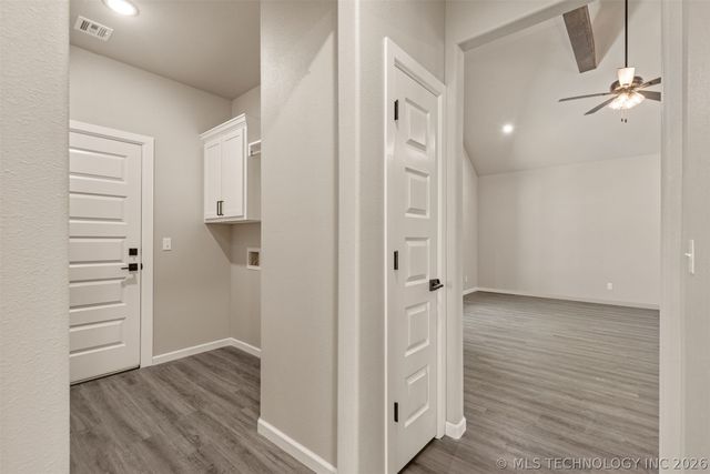 600 S Division Street, Coweta, OK 74429