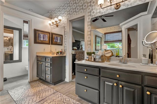 3857 Saulsbury Street, Springdale, AR 72762
