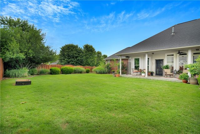 3857 Saulsbury Street, Springdale, AR 72762