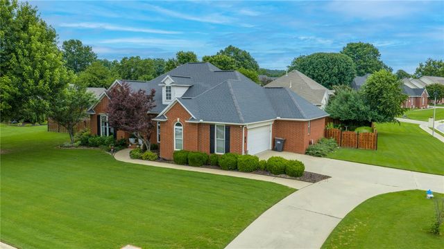 3857 Saulsbury Street, Springdale, AR 72762