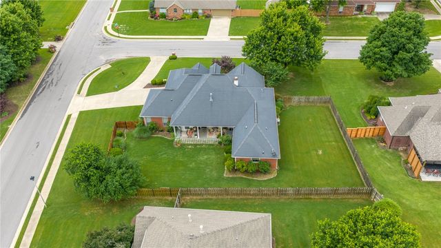 3857 Saulsbury Street, Springdale, AR 72762