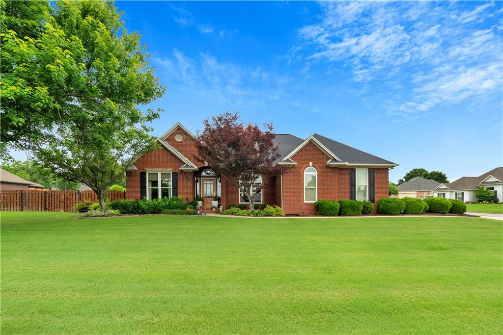 3857 Saulsbury Street, Springdale, AR 72762