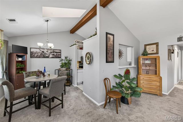 974 Windstream Drive 38, St Peters, MO 63376