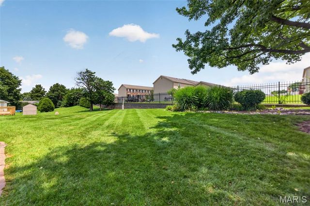 974 Windstream Drive 38, St Peters, MO 63376