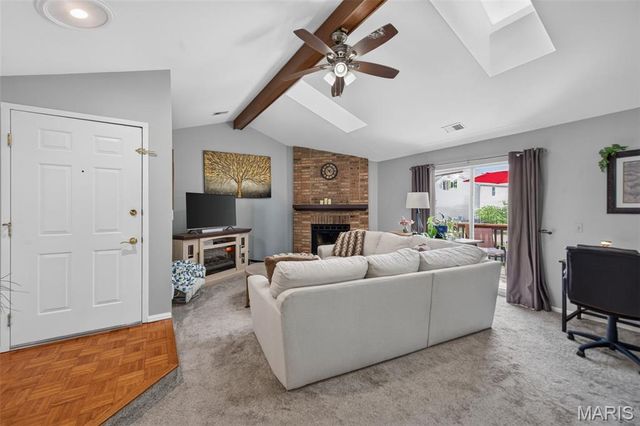 974 Windstream Drive 38, St Peters, MO 63376