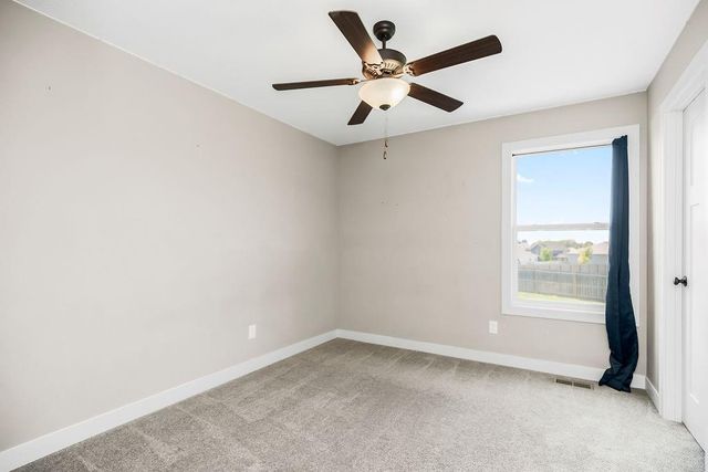 1524 N 156th Street, Basehor, KS 66007