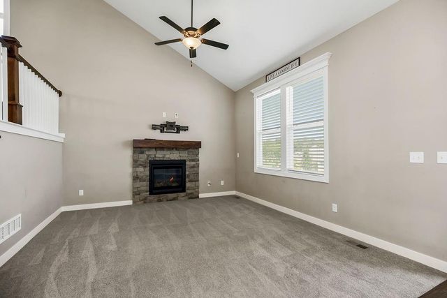 1524 N 156th Street, Basehor, KS 66007