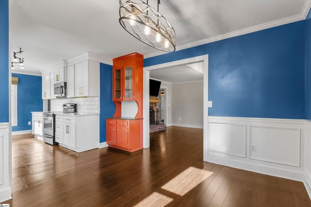 404 Gray Fox Square, Taylors, SC 29687