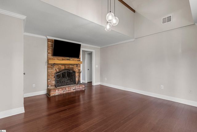 404 Gray Fox Square, Taylors, SC 29687